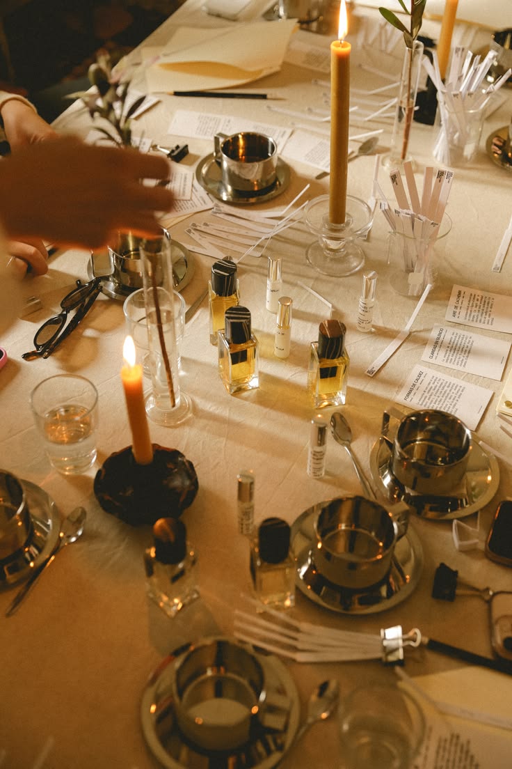 W6 Paris — Who is Lu6